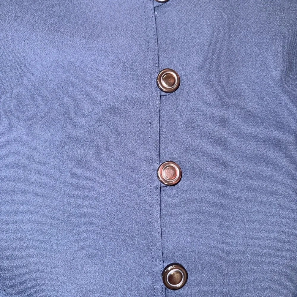 2 x 20$ Evan Picone Women's Navy Blazer with Brown Buttons Size 14